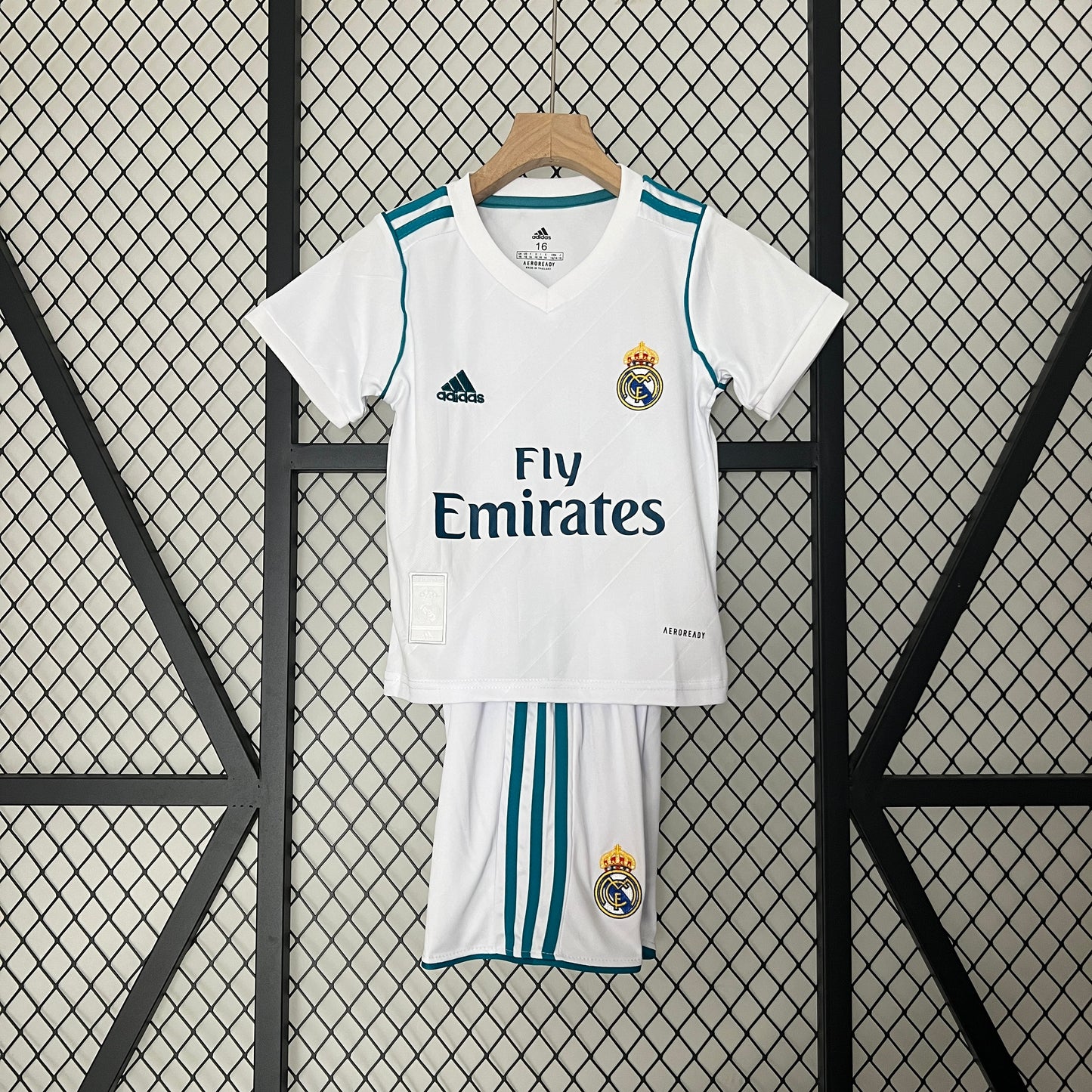 17/18 Real Madrid Home Kids Retro Jersey