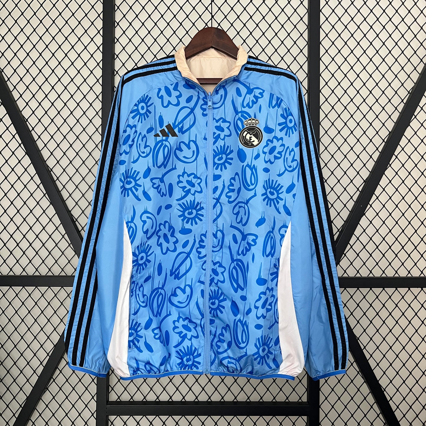 24/25 Real Madrid trench coat reversible