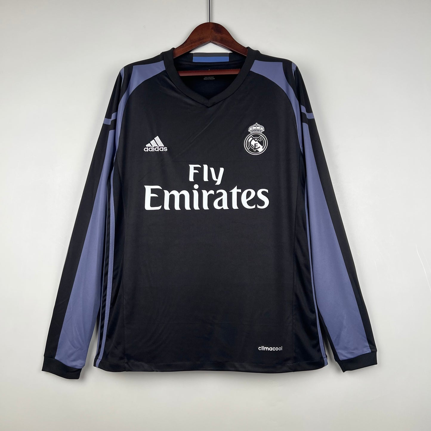 16/17 Real Madrid Away Retro Long Sleeve Jersey