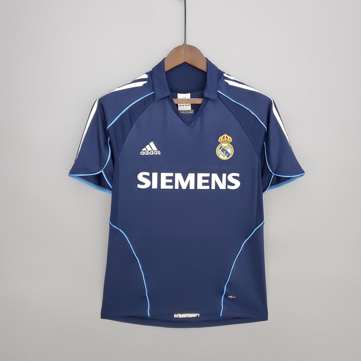 05/06 Real Madrid Away Retro Jersey