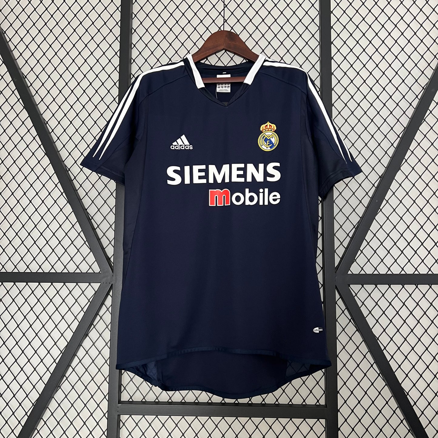 04/05 Real Madrid Away Retro Jersey