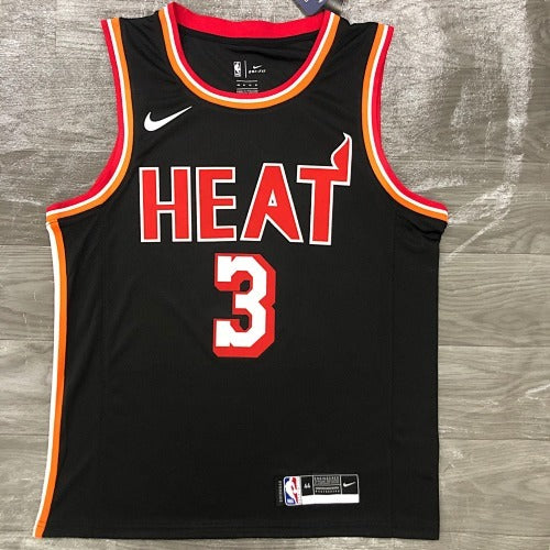 Season 18 Heat Retro Night Black No. 3 Wade