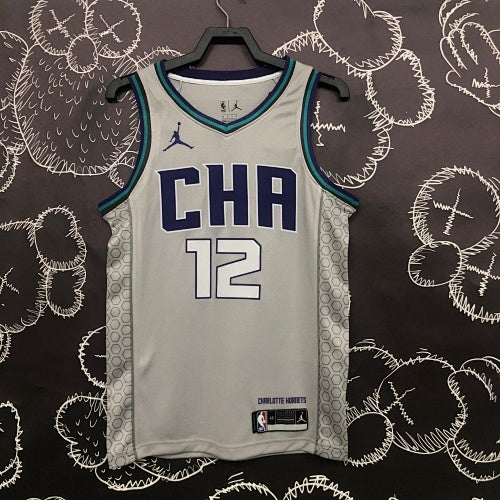 19th season, Hornets Gray No. 12 Oubre