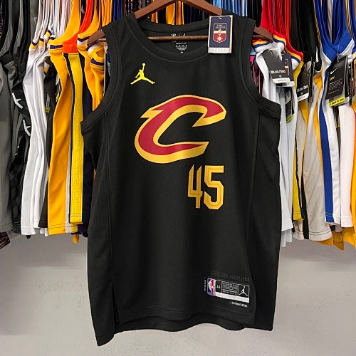 23rd season Cavaliers announcement version No. 45 Mitchell