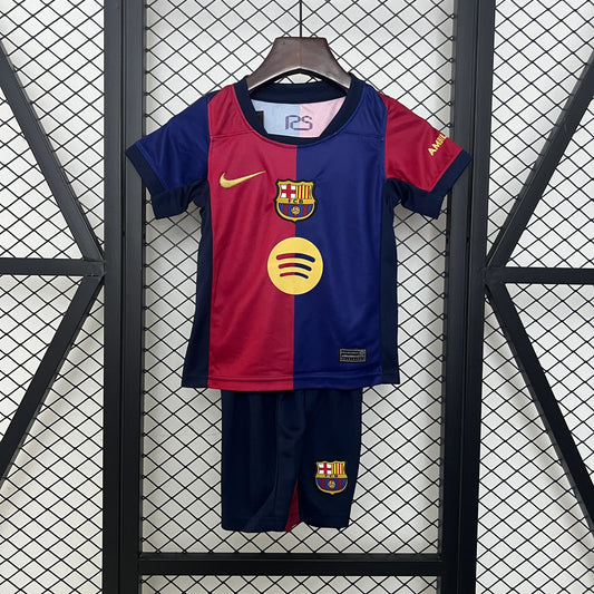 STOCK: (18) Barcelona New Season Pedri 8