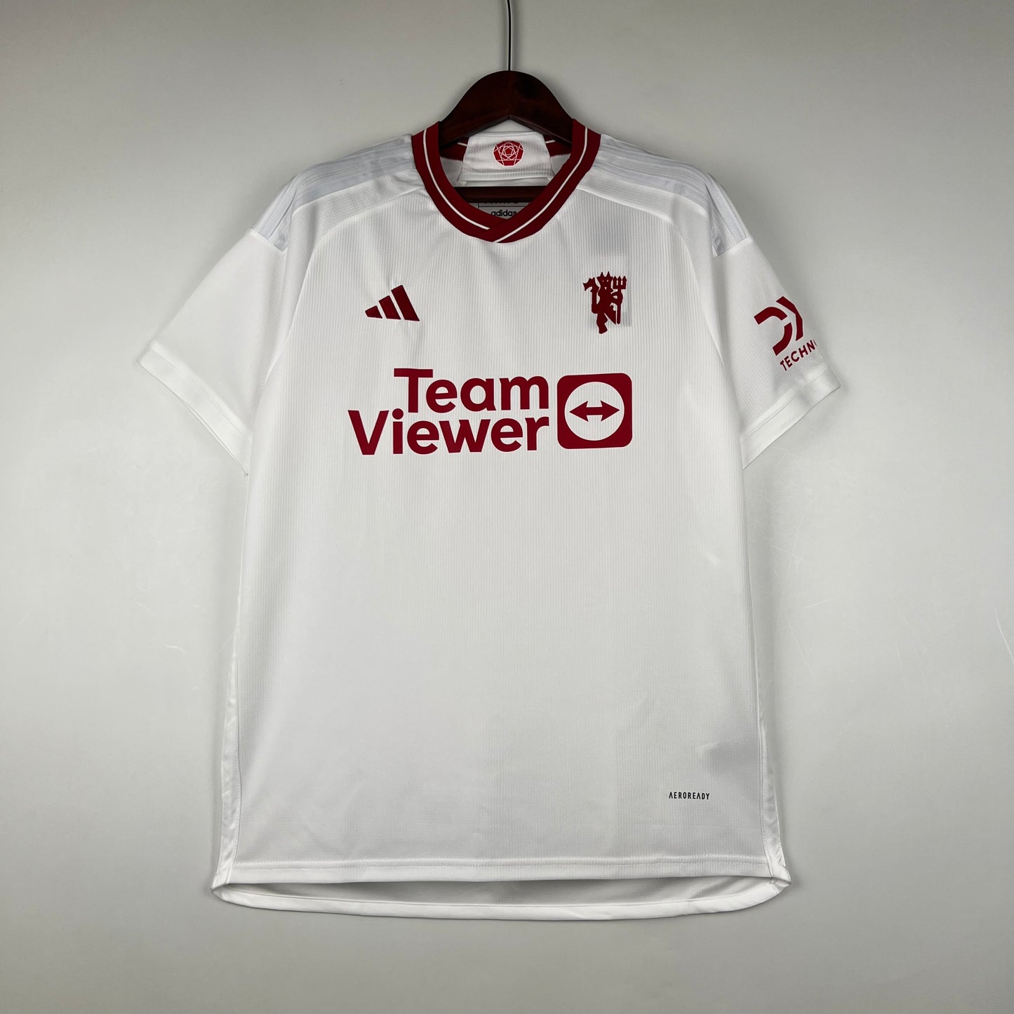 23/24 United Away Jersey
