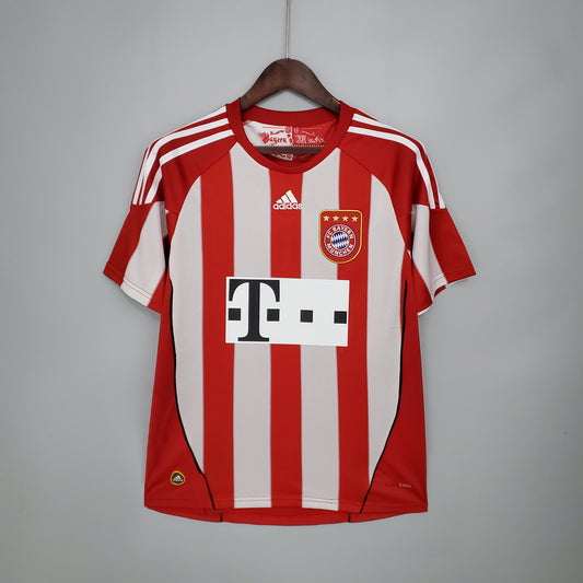 10/11 Bayern Retro Home Jersey