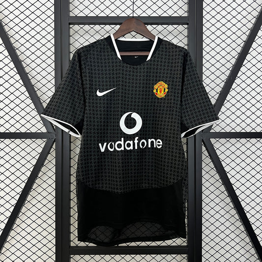 04/05 Manchester United Away Retro Jersey