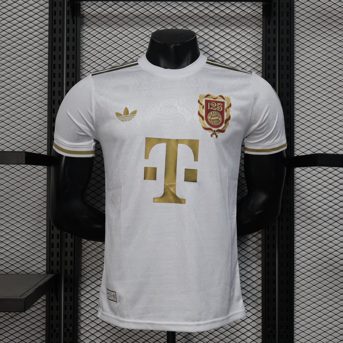 Bayern Munich White 125th anniversary Kit