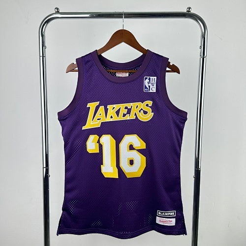 Blackpink joint Lakers