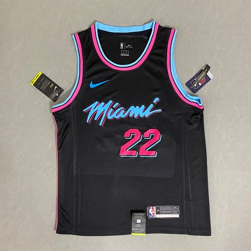 Heat crew neck black No. 22 Jim Butler