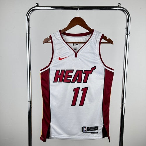 Heat V-neck Home White No. 11 Huskers