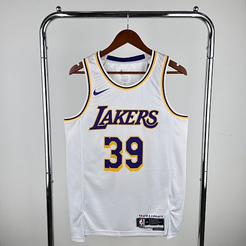 Lakers crew neck white No. 39 Howard
