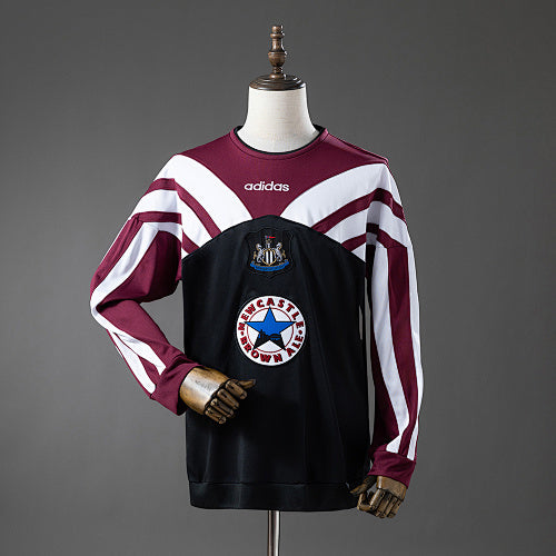 Newcastle United 95/96 Training Retro Long-Sleeve Jersey