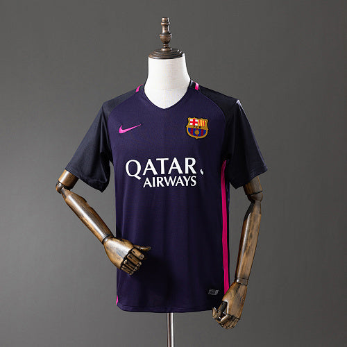 Retro Barcelona 16/17 Away