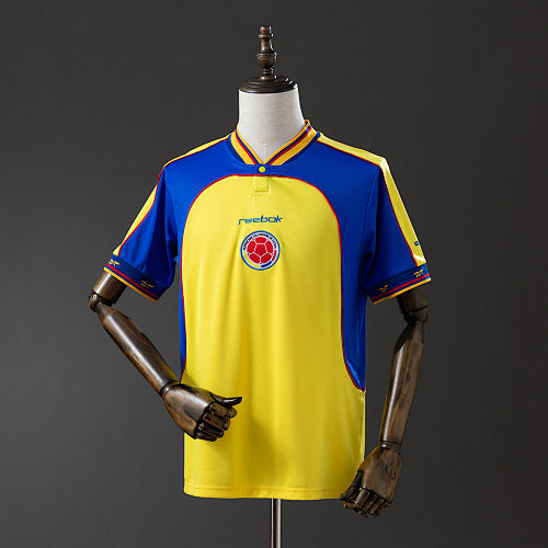 Retro Columbia 01/02 Home