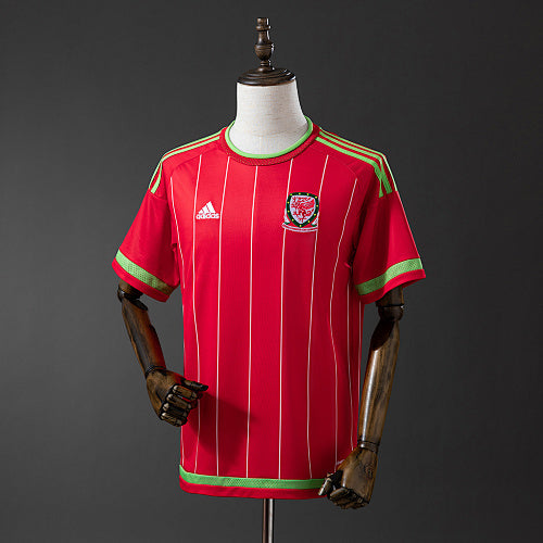 Retro Wales 15/16 home