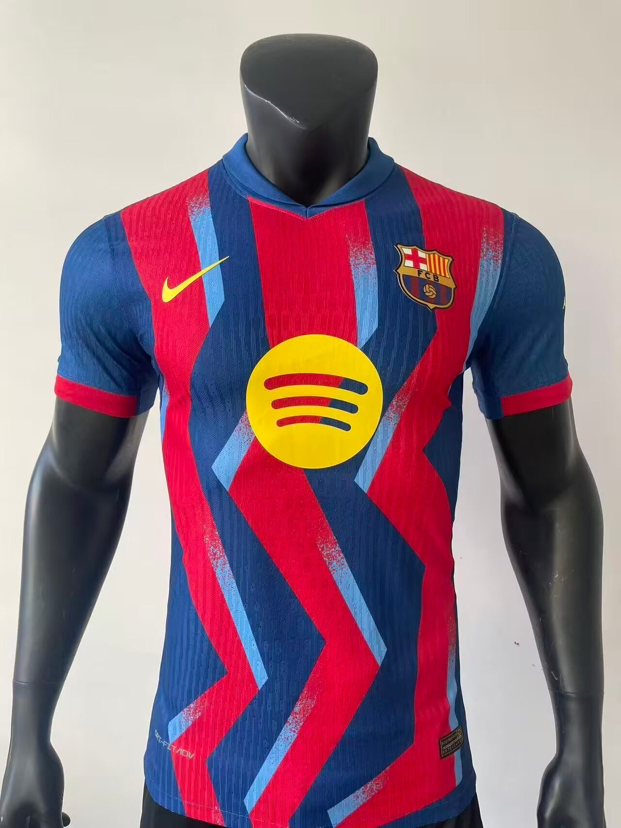 Barcelona 25/26 4th Kit
