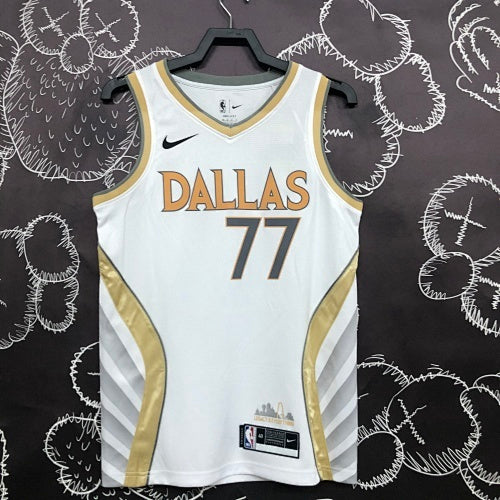 Season 20 Mavericks City Edition No. 77