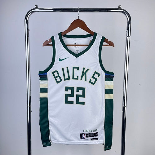 Season 23 Bucks Home White No. 22 Middleton