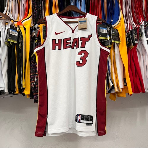 Season 23 Heat Home White No. 3 Wade