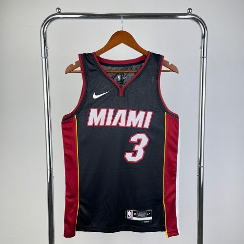 Season 23 Heat V-neck Black No. 3 Wade