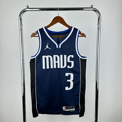 Season 23 Mavericks Flyers No. 3 Davis