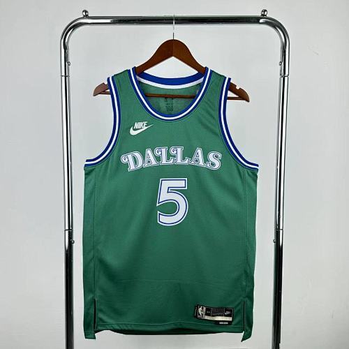 Season 26 Mavericks Retro Green No. 5 Russell