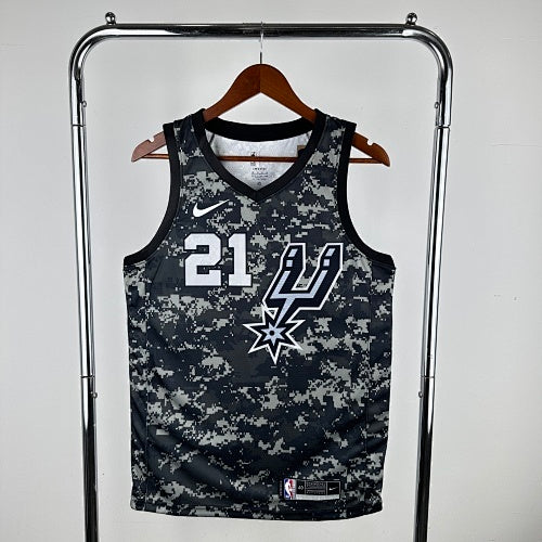 Spurs camo No. 21 Duncan